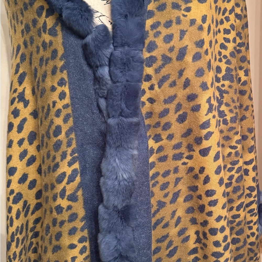 La Fiorentina Italian wrap/Scarf, Real Rabbit Fur, one of a  kind Leopard NWOT